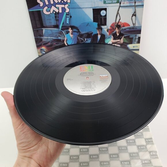 Stray Cats Built for Speed Vinyl Record 1982 Stereo ST-17070 EMI Rockabilly - Picture 3 of 13